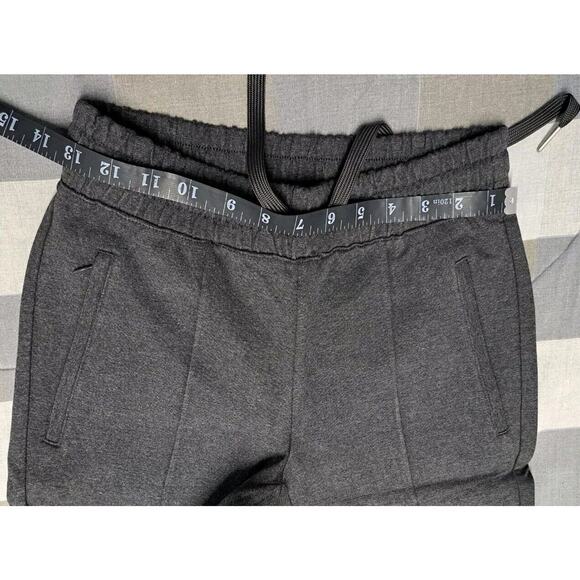 Amazon Essentials Women's Tapered Pant - Picture 2 of 14